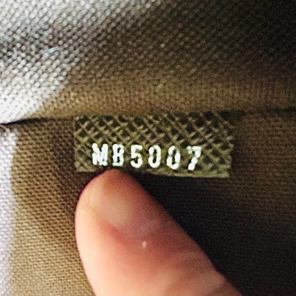 Louis Vuitton Dimitri Leather Shoulder Bag M32468 Brown Authentic Made in France - Picture 16 of 16